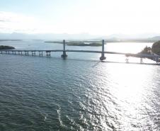 Ponte de Guaratuba já está 100% pavimentada e começa a ganhar iluminação final