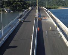 Ponte de Guaratuba já está 100% pavimentada e começa a ganhar iluminação final