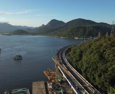 Ponte de Guaratuba já está 100% pavimentada e começa a ganhar iluminação final