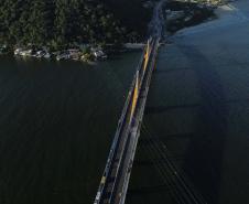 Ponte de Guaratuba já está 100% pavimentada e começa a ganhar iluminação final