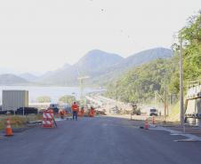 Ponte de Guaratuba já está 100% pavimentada e começa a ganhar iluminação final