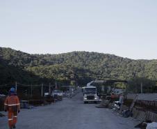 Ponte de Guaratuba já está 100% pavimentada e começa a ganhar iluminação final