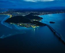 Ponte de Guaratuba: a duas semanas da inauguração, obras reúnem quase 500 funcionários