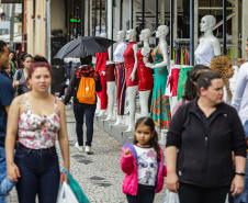 Comércio do Paraná cresce 4,9% no 1º trimestre e tem melhor desempenho da região Sul