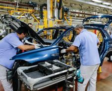 Paraná ganha espaço na indústria brasileira desde 2018 e produção chega a R$ 184 bilhões