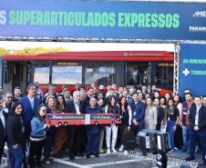 23 metros e quase 200 lugares: Paraná ganha primeiros ônibus superarticulados
