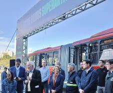 23 metros e quase 200 lugares: Paraná ganha primeiros ônibus superarticulados