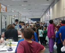 Feira reunirá milhares de estudantes em um grande encontro de ciência em Curitiba