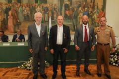 Casa Militar comemora 95 anos e condecora autoridades com medalhas de mérito