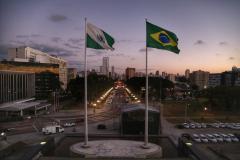 Estado repassa mais de R$ 950 milhões aos municípios paranaenses em fevereiro - Curitiba. Centro Cívico.