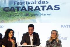Governador apresenta potenciais turísticos do Paraná na abertura do Festival das Cataratas