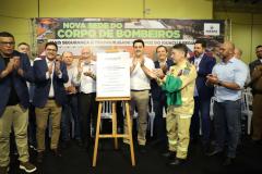 Governador inaugura nova sede do Corpo de Bombeiros de Foz do Iguaçu, a maior do Estado