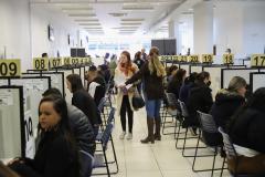 Agências do Trabalhador iniciam a semana com 20,7 mil vagas