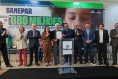 O governador em exercício Darci Piana e o presidente da Sanepar, Wilson Bley, anunciam nesta terça-feira (02) um pacote de investimento em saneamento rural e urbano e distribuição de água, além da conclusão de obras emblemáticas do setor.