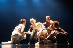 O universo interior é o elo entre as duas coreografias de “Contraponto”