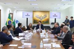 O governador Carlos Massa Ratinho Junior recepcionou nesta segunda-feira (19), no Palácio Iguaçu, uma comitiva do Centro de Desenvolvimento de Computação Avançada (C-DAC), instituição indiana que é referência em pesquisa e desenvolvimento de alta tecnologia.