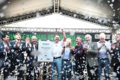 São José dos Pinhais, 20 de agosto de 2024 - O governador Carlos Massa Ratinho Junior inaugura o Terminal Metropolitano de São José dos Pinhais e assina a ordem de serviço para pavimentação da estrada que liga Mandirituba e São José dos Pinhais