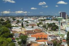 82% dos municípios do Paraná têm saldo positivo de empregos em 2025