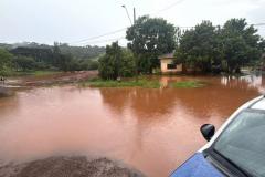 Defesa Civil manda ajuda humanitária a moradores de Goioxim afetados pelas chuvas