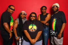 Pioneiros do reggae, Inner Circle faz show gratuito em Matinhos no Verão Maior Paraná