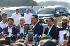 “Perseverança venceu o impossível”, diz Ratinho Junior na inauguração da Ponte de Guaratuba