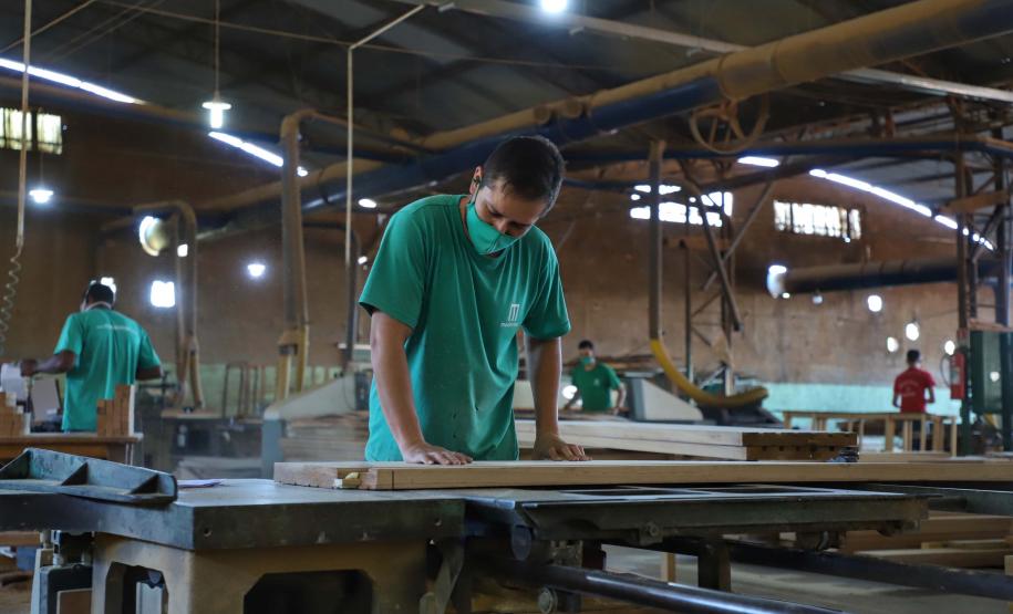 Paraná gera 12,9 mil empregos em setembro e se consolida como melhor do Sul