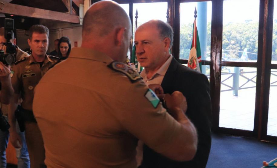 PMPR homenageia militares e autoridades civis no aniversário do BPRv, BPMOA e Bope