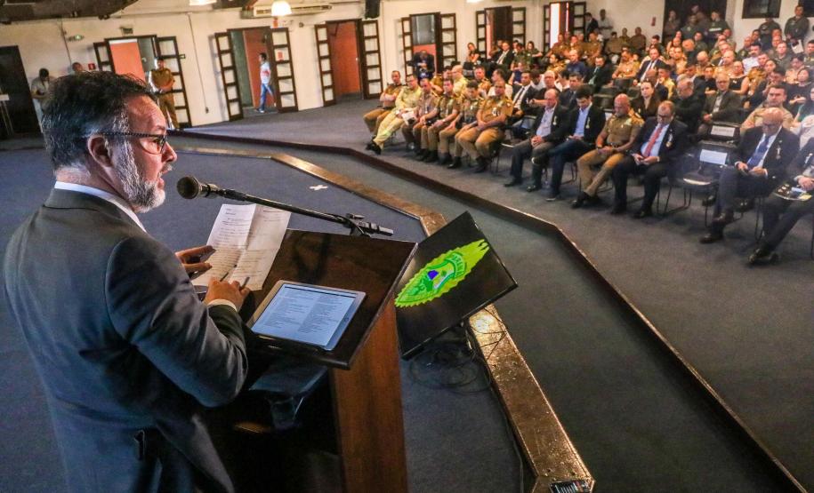 PMPR homenageia militares e autoridades civis no aniversário do BPRv, BPMOA e Bope