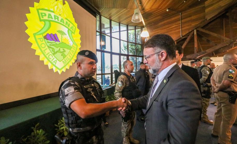 PMPR homenageia militares e autoridades civis no aniversário do BPRv, BPMOA e Bope