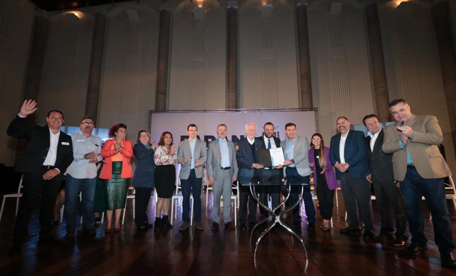 Governo destina mais de R$ 42 milhões para 383 municípios do Paraná