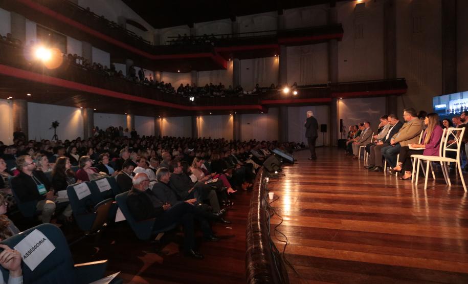 Governo destina mais de R$ 42 milhões para 383 municípios do Paraná