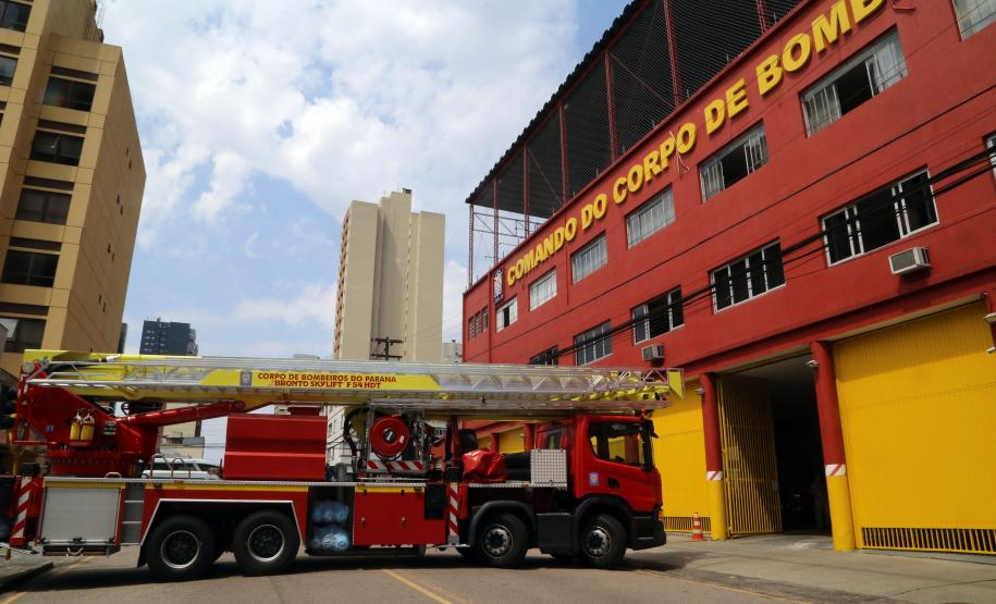 Governo do Estado propõe autonomia do Corpo de Bombeiros do Paraná