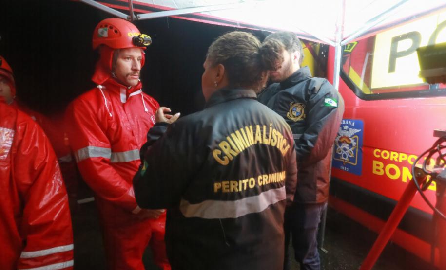 Equipes do Estado auxiliam trabalhos de atendimento às vítimas do deslizamento da BR-376