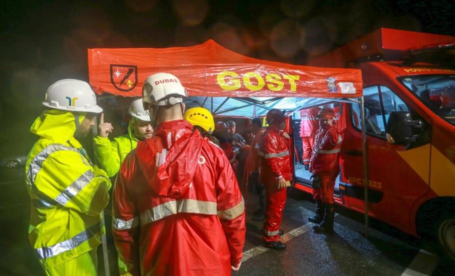Equipes do Estado auxiliam trabalhos de atendimento às vítimas do deslizamento da BR-376