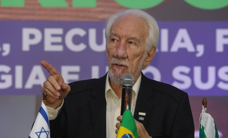 Pinhais, 01 de novembro de 2022 - Evento de entrega de veículos, benfeitorias e formalização de parceria com o governo israelense que aconteceu no Colégio Agricola Nilton Freire Maia.