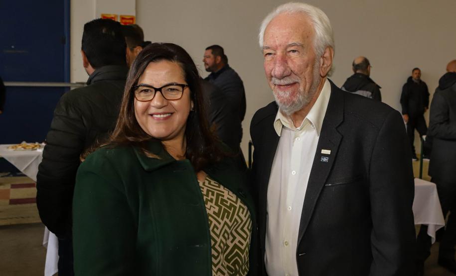 Pinhais, 01 de novembro de 2022 - Evento de entrega de veículos, benfeitorias e formalização de parceria com o governo israelense que aconteceu no Colégio Agricola Nilton Freire Maia.