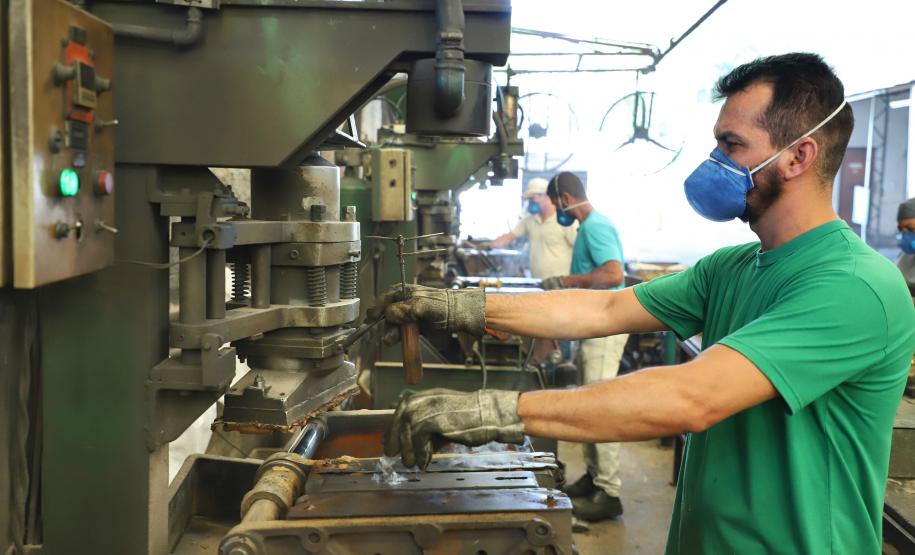 Taxa de desemprego do Paraná cai para 5,3%, menor desde 2014