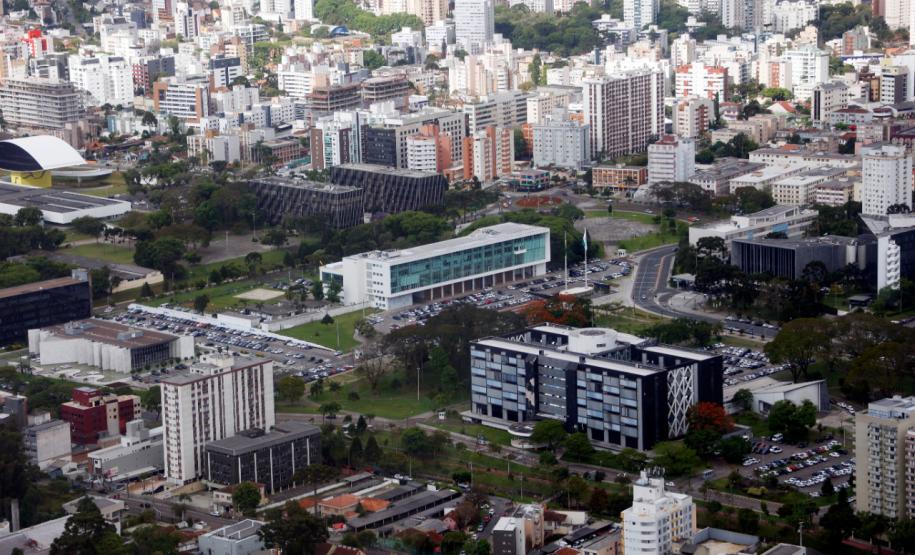 Órgãos estaduais terão recesso de sexta a terça; confira o funcionamento das atividades
