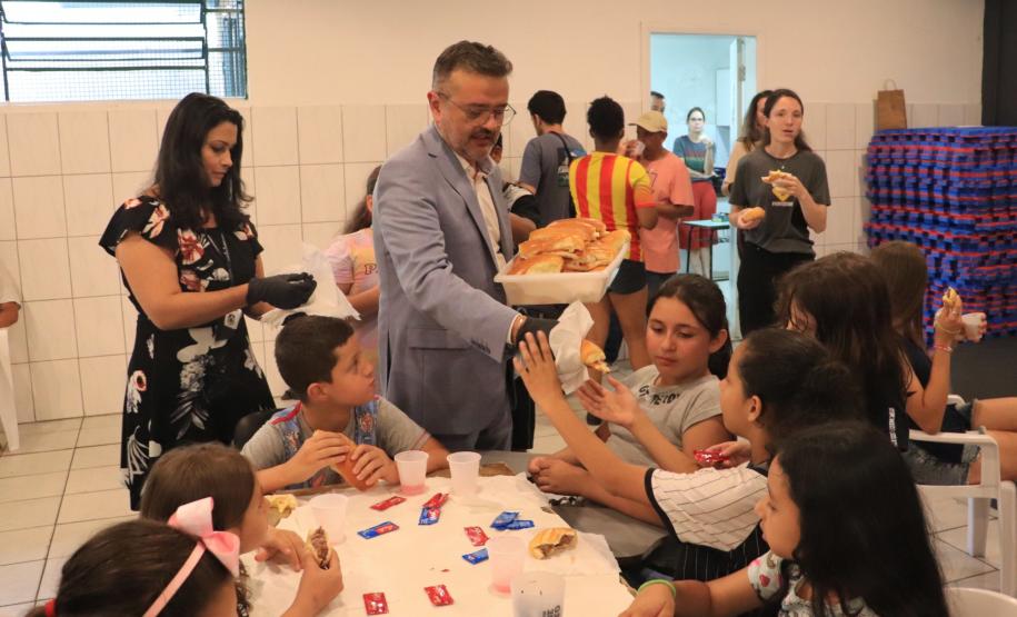 Casa Civil promove Natal Solidário no Instituto Playing For Change, um dos maiores projetos sociais da Capital