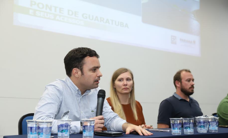 Em audiência pública, Governo debate com população obras da Ponte de Guaratuba
