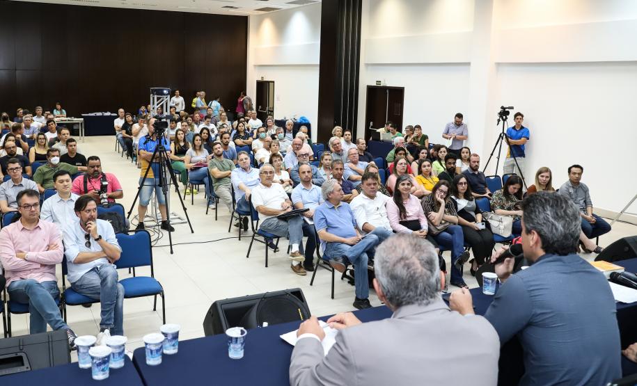 Em audiência pública, Governo debate com população obras da Ponte de Guaratuba