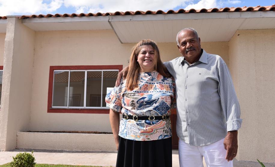 Governo do Paraná inaugura condomínio do idoso de Cornélio Procópio