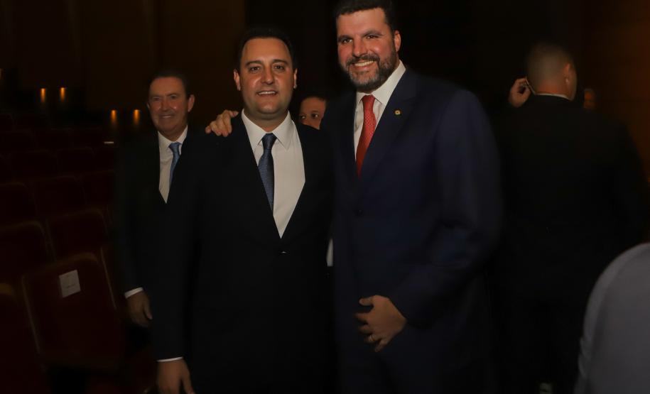 Ratinho Junior é diplomado, agradece paranaenses e prevê nova gestão com grandes resultados