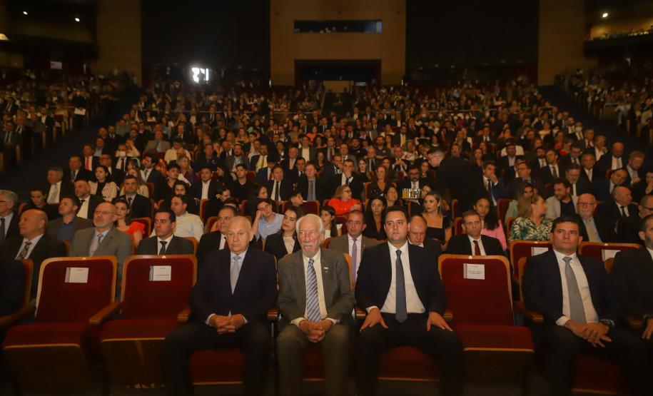 Ratinho Junior é diplomado, agradece paranaenses e prevê nova gestão com grandes resultados