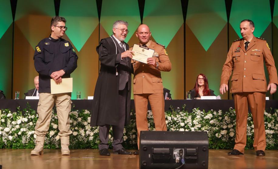 Ratinho Junior é diplomado, agradece paranaenses e prevê nova gestão com grandes resultados