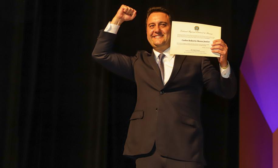 Ratinho Junior é diplomado, agradece paranaenses e prevê nova gestão com grandes resultados