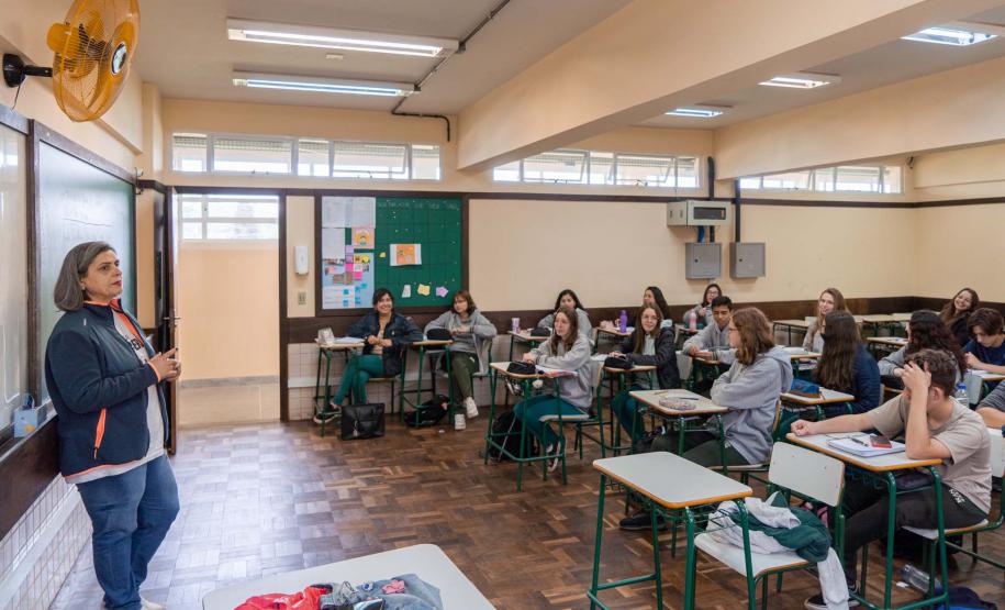 Aulas da rede estadual se encerram nesta segunda-feira (19)