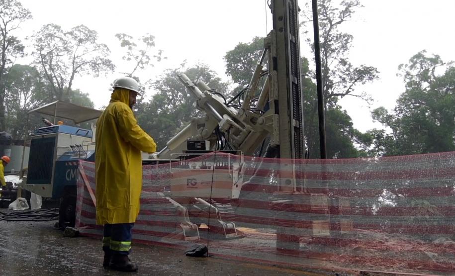 DER/PR reabre Estrada da Graciosa com operação pare-e-siga
