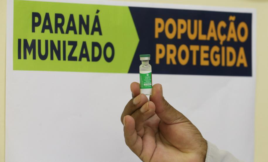 Campanha de vacinação contra a Covid-19 completa dois anos no Paraná