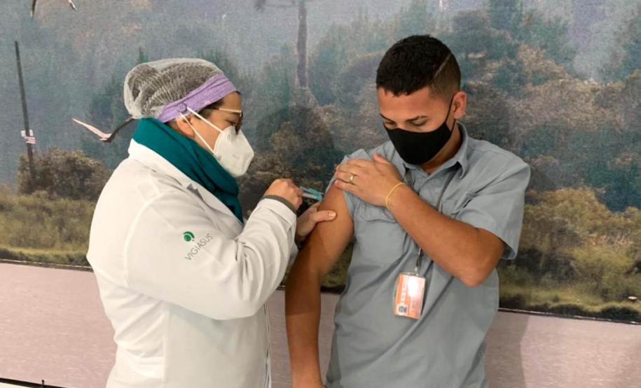 Campanha de vacinação contra a Covid-19 completa dois anos no Paraná